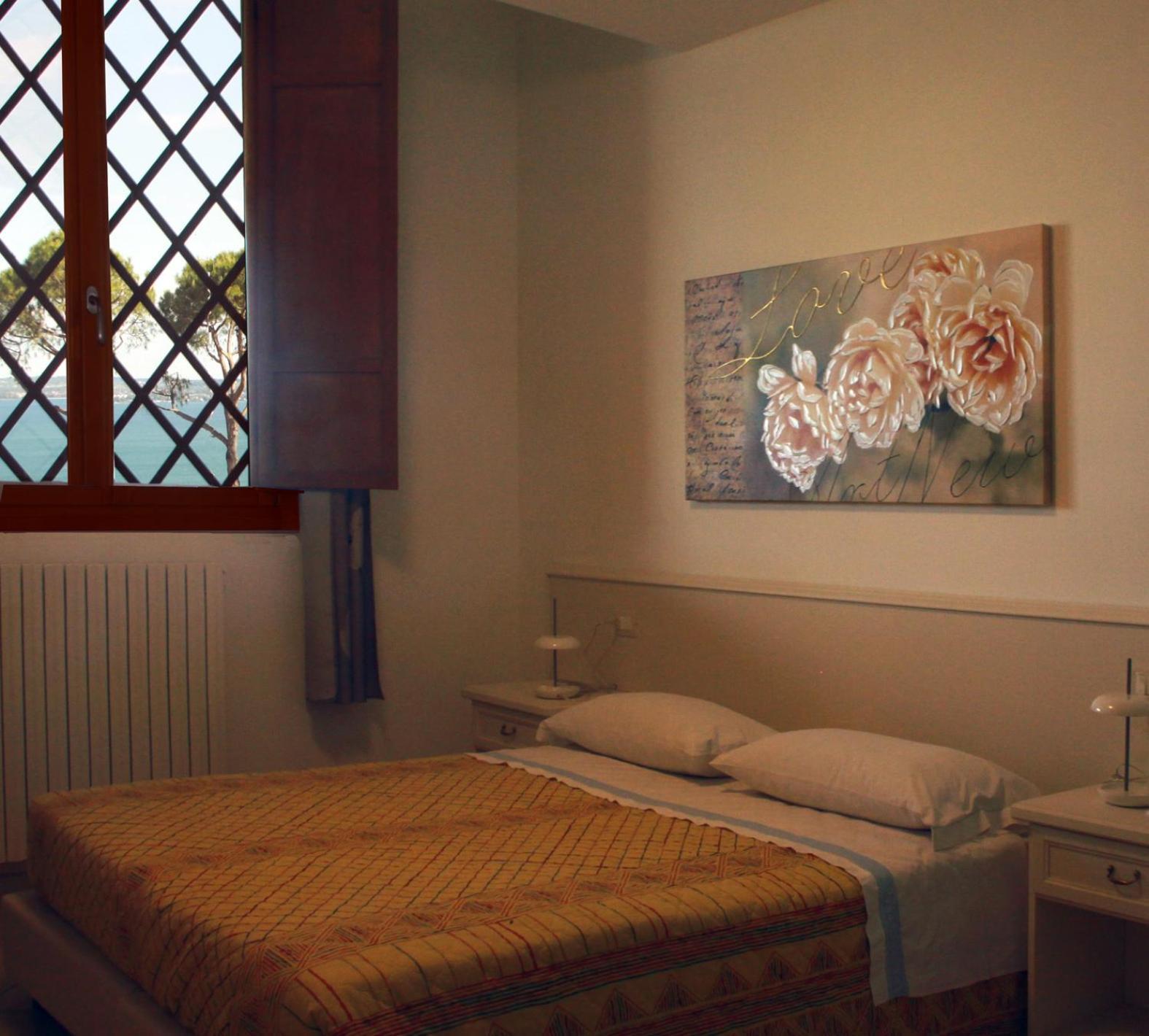 Agriturismo Nonna Bettina Moniga del Garda Δωμάτιο φωτογραφία